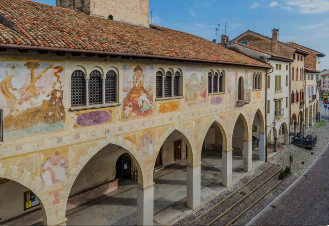 Апартаменты Attico Di Piazza Cima Конельяно Экстерьер фото