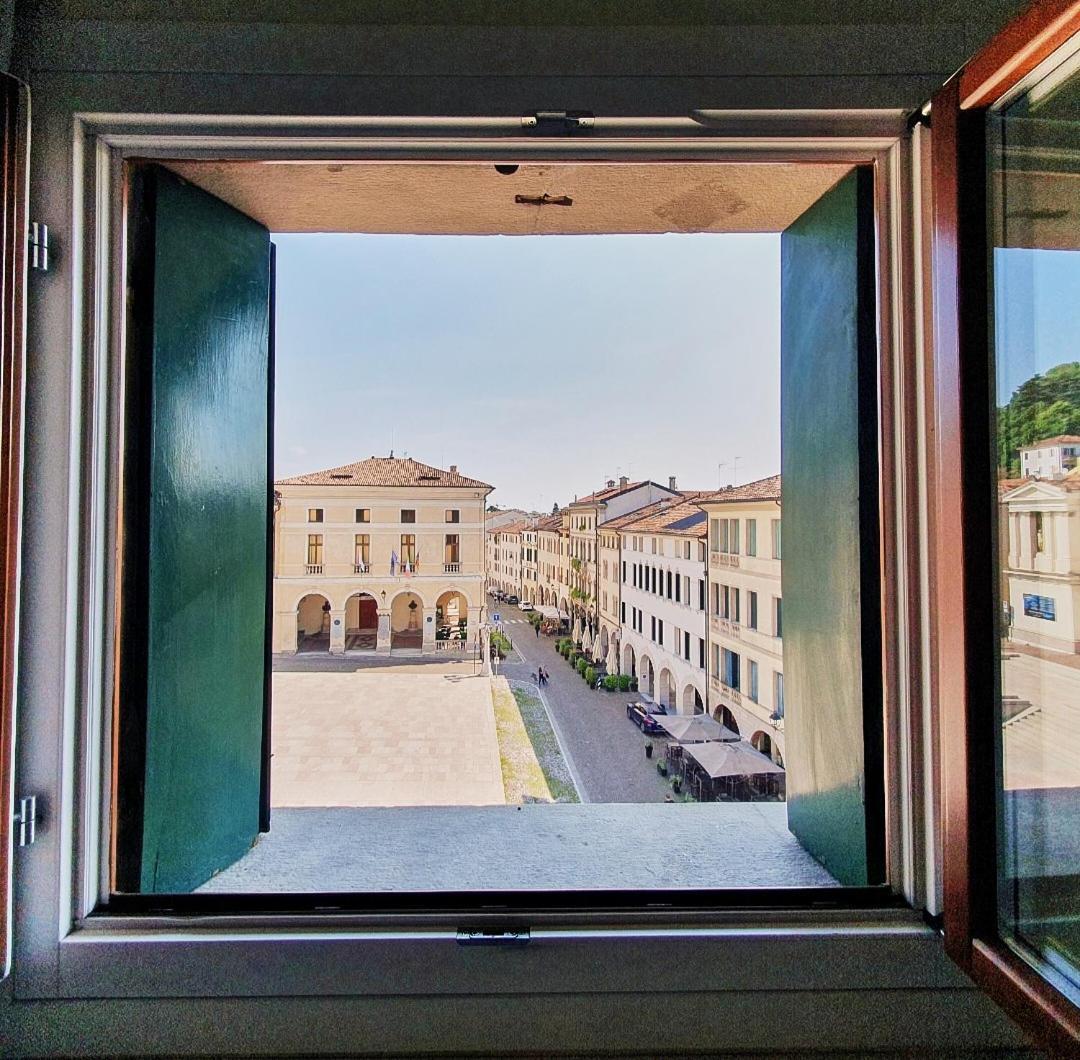 Апартаменты Attico Di Piazza Cima Конельяно Экстерьер фото
